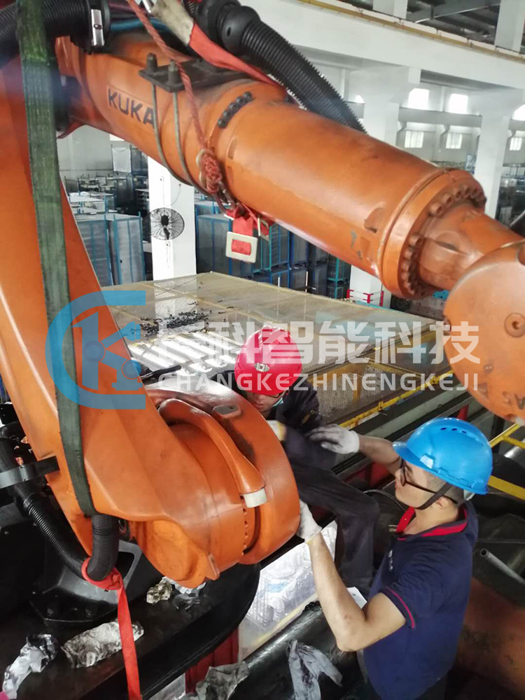 庫卡機器人減速機與平衡缸維修 庫卡機器人減速機與平衡缸維修