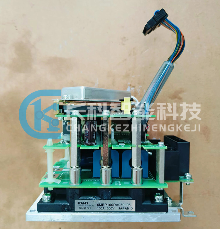 安川伺服驅(qū)動器JUSP-WSCD30A 安川伺服驅(qū)動器JUSP-WSCD30A