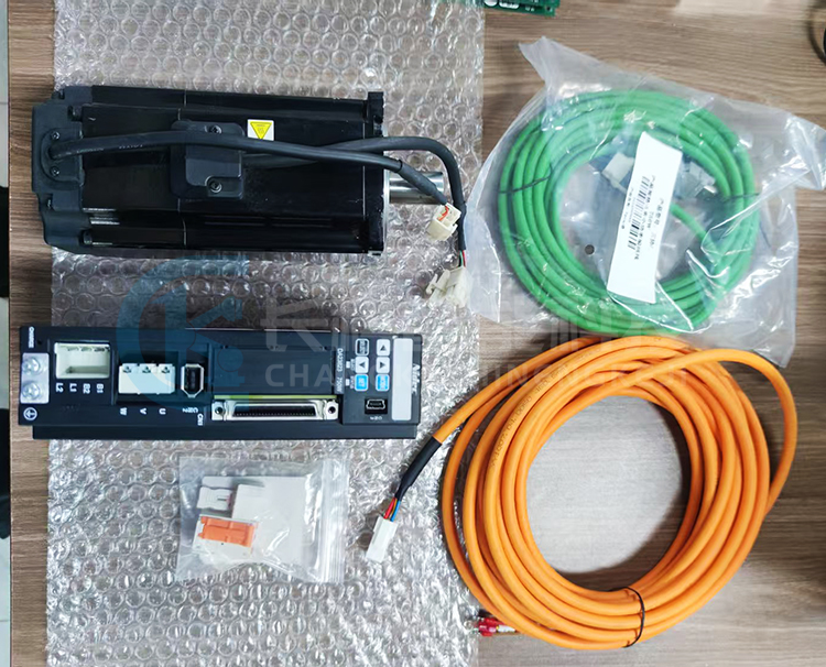 尼得科三協(xié)電機MH751A2LN08與驅動器DA23823 尼得科三協(xié)電機MH751A2LN08與驅動器DA23823